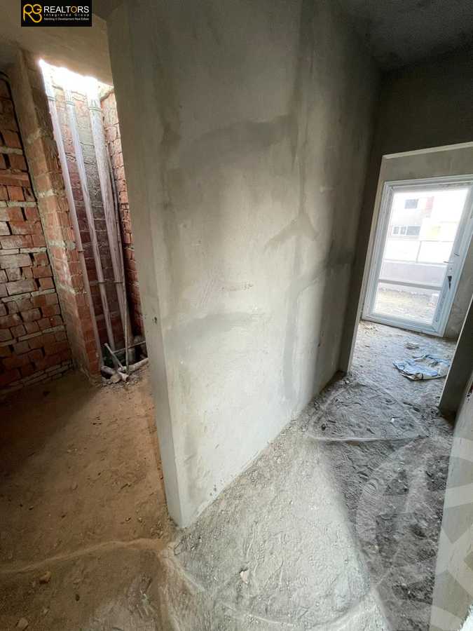 https://aqarmap.com.eg/en/listing/5586589-for-sale-cairo-el-sheikh-zayed-city-compounds-zayed-regency