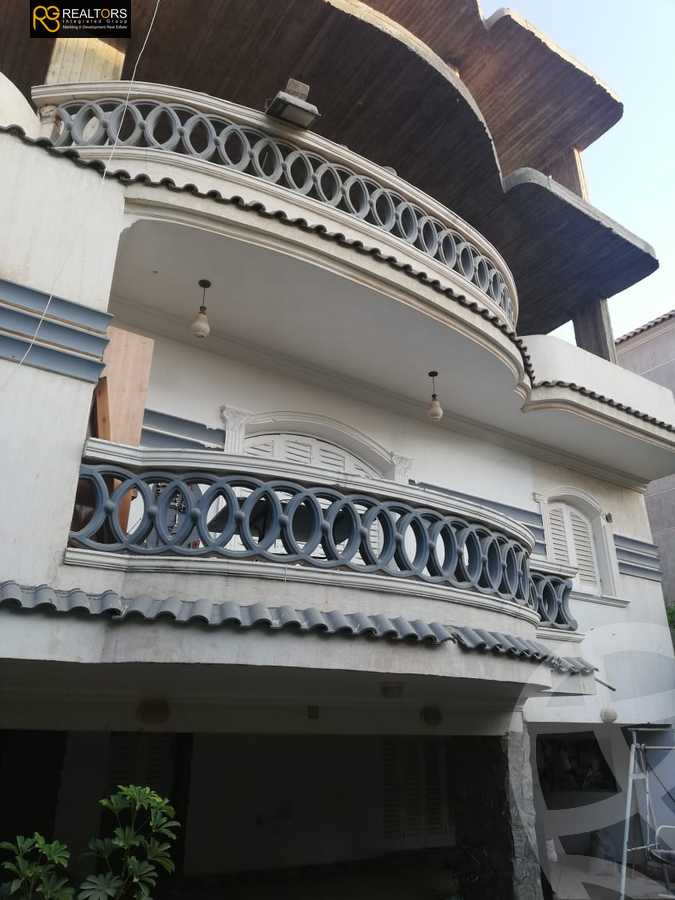 https://aqarmap.com.eg/ar/listing/5586996-for-sale-cairo-el-sheikh-zayed-city-compounds-el-yasmeen-compound