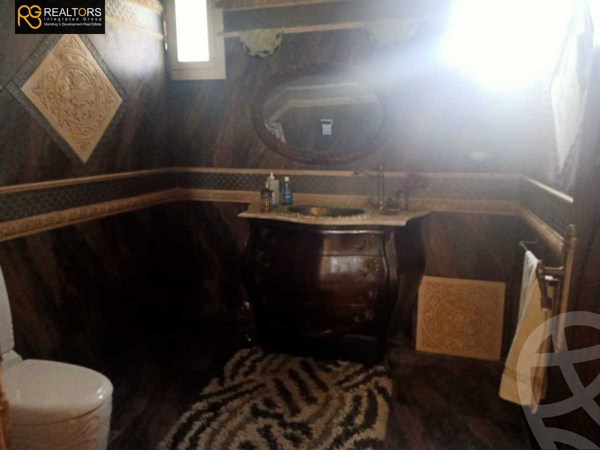 https://aqarmap.com.eg/en/listing/5594458-for-sale-cairo-el-sheikh-zayed-city-compounds-el-yasmeen-compound