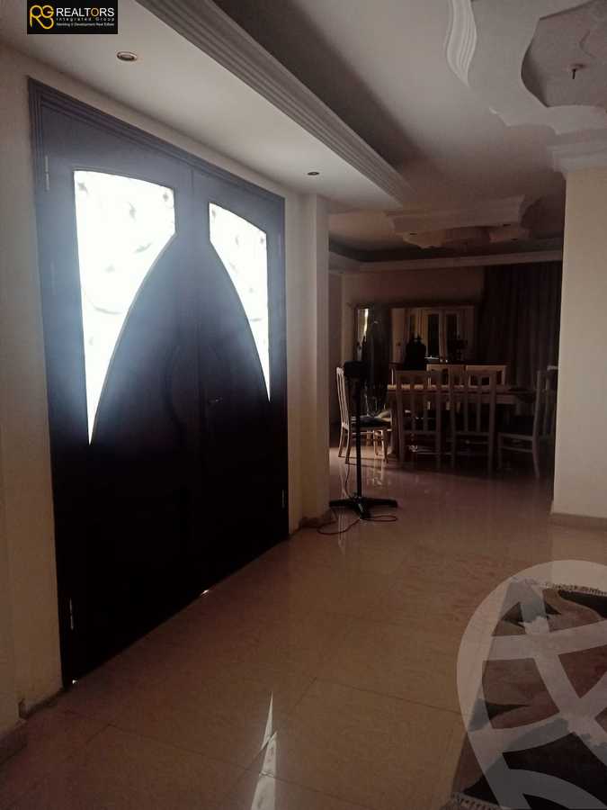 https://aqarmap.com.eg/en/listing/5594458-for-sale-cairo-el-sheikh-zayed-city-compounds-el-yasmeen-compound