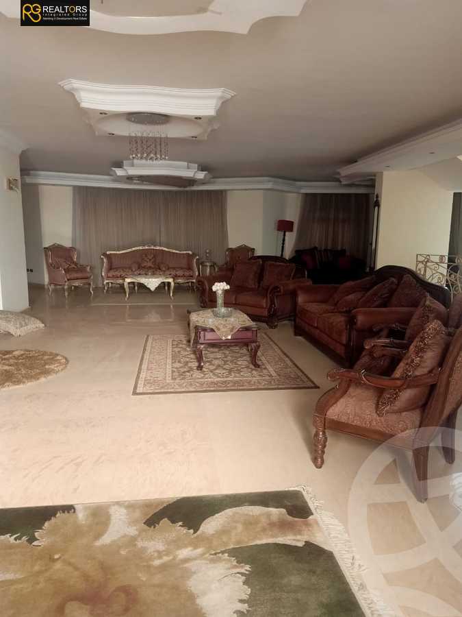 https://aqarmap.com.eg/en/listing/5594458-for-sale-cairo-el-sheikh-zayed-city-compounds-el-yasmeen-compound