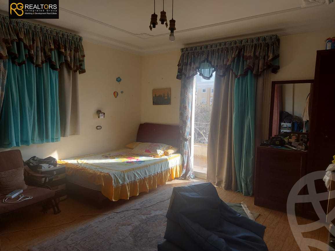 https://aqarmap.com.eg/en/listing/5594458-for-sale-cairo-el-sheikh-zayed-city-compounds-el-yasmeen-compound