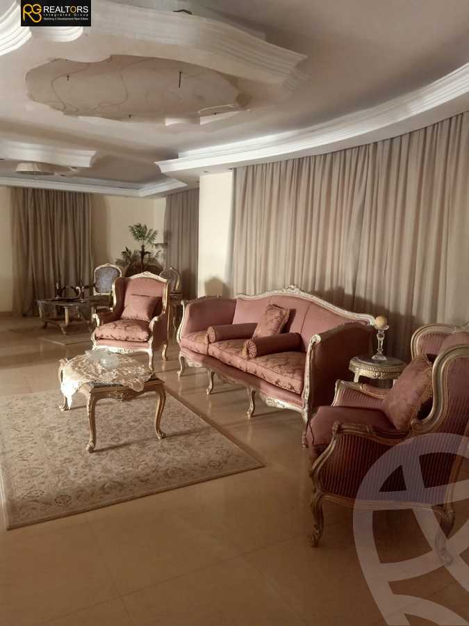 https://aqarmap.com.eg/en/listing/5594458-for-sale-cairo-el-sheikh-zayed-city-compounds-el-yasmeen-compound