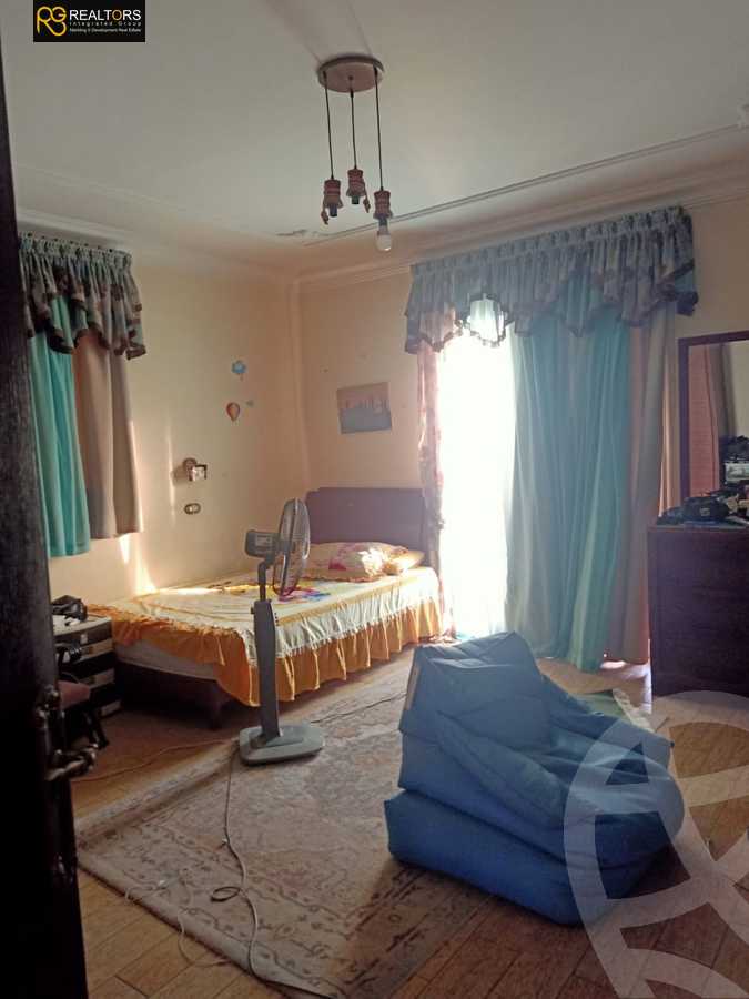 https://aqarmap.com.eg/en/listing/5594458-for-sale-cairo-el-sheikh-zayed-city-compounds-el-yasmeen-compound