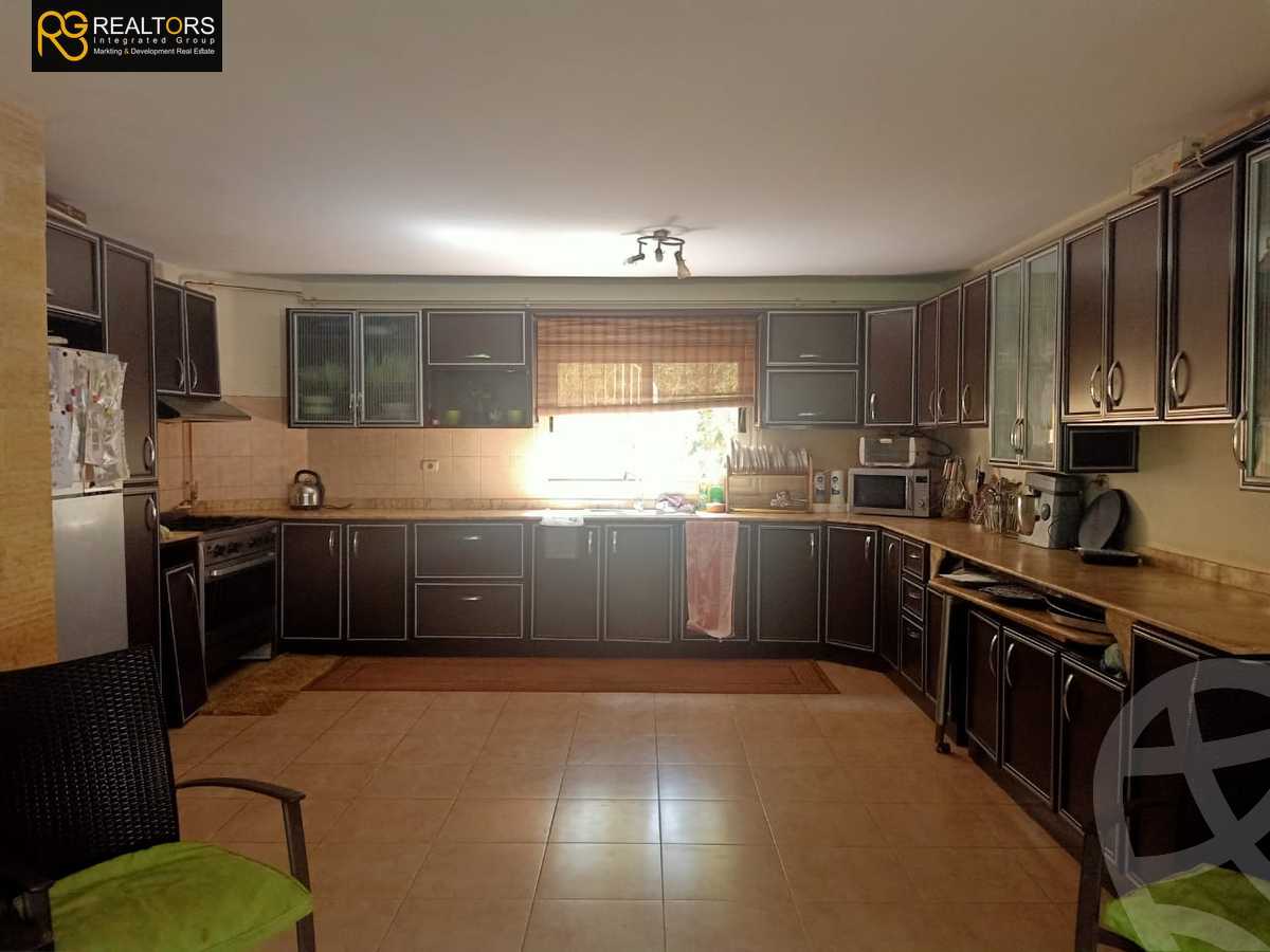 https://aqarmap.com.eg/en/listing/5594458-for-sale-cairo-el-sheikh-zayed-city-compounds-el-yasmeen-compound