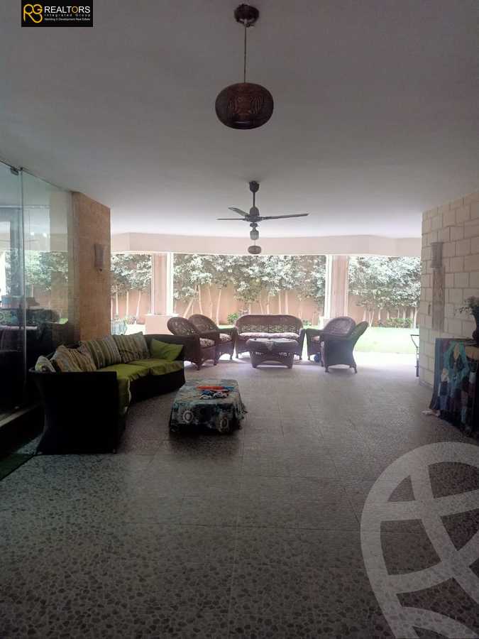 https://aqarmap.com.eg/en/listing/5594458-for-sale-cairo-el-sheikh-zayed-city-compounds-el-yasmeen-compound