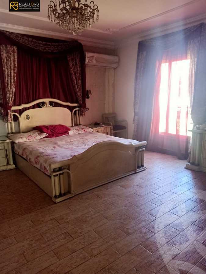 https://aqarmap.com.eg/en/listing/5594458-for-sale-cairo-el-sheikh-zayed-city-compounds-el-yasmeen-compound