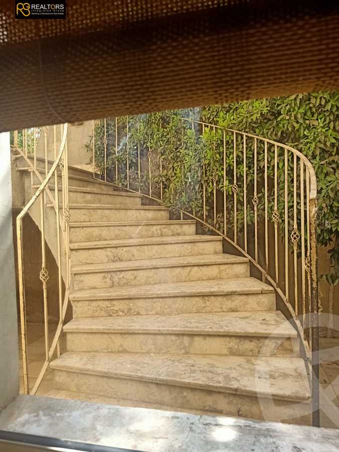https://aqarmap.com.eg/en/listing/5594458-for-sale-cairo-el-sheikh-zayed-city-compounds-el-yasmeen-compound