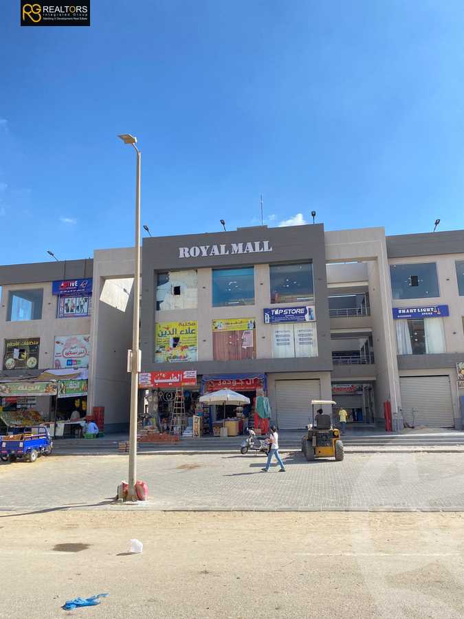 https://aqarmap.com.eg/en/listing/5594750-for-sale-cairo-6th-of-october-compounds-royal-plaza-mall-beyond-holding