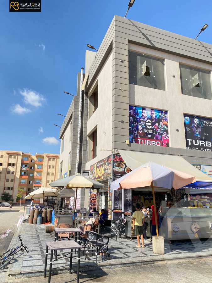 https://aqarmap.com.eg/en/listing/5594750-for-sale-cairo-6th-of-october-compounds-royal-plaza-mall-beyond-holding