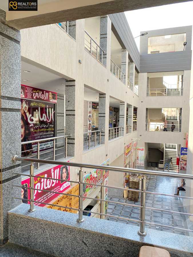 https://aqarmap.com.eg/en/listing/5594750-for-sale-cairo-6th-of-october-compounds-royal-plaza-mall-beyond-holding