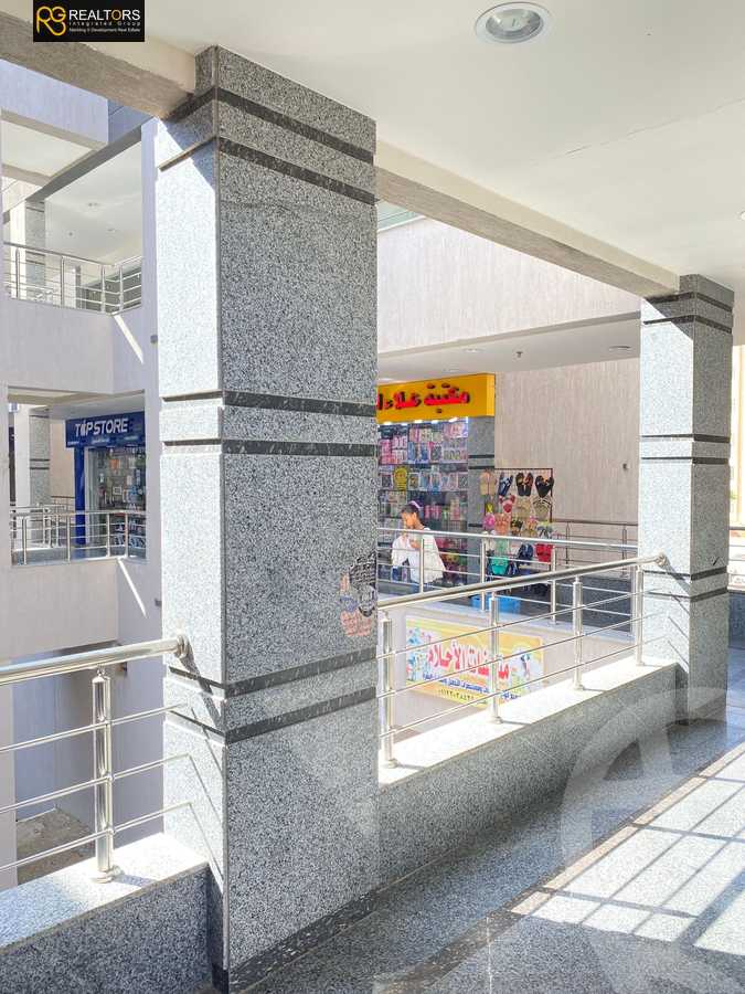 https://aqarmap.com.eg/en/listing/5594750-for-sale-cairo-6th-of-october-compounds-royal-plaza-mall-beyond-holding