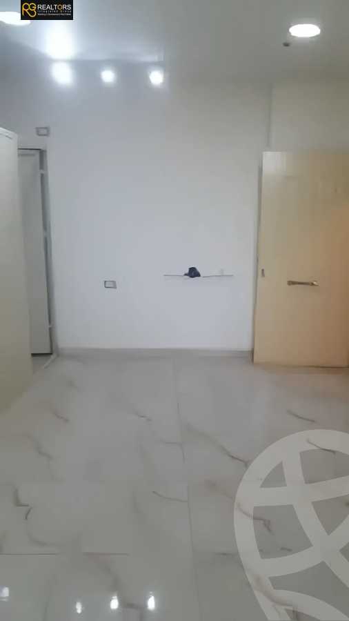 https://aqarmap.com.eg/ar/listing/5594770-for-sale-cairo-6th-of-october-hadaeq-october-kmbwnd-fy-hdyq-ktwbr-degla-gardens