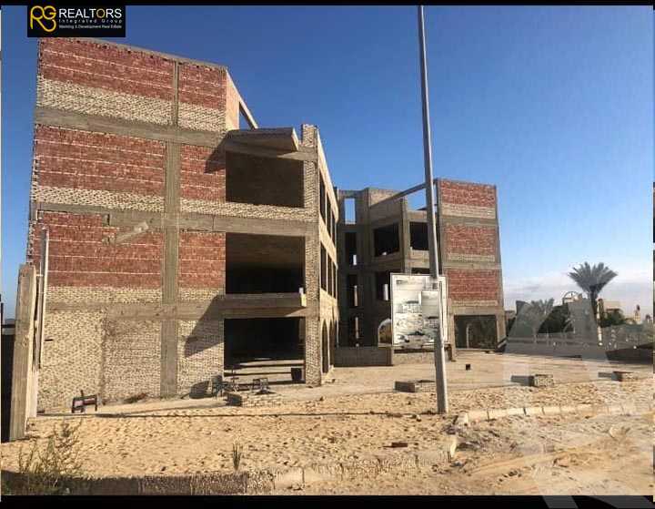 https://aqarmap.com.eg/en/listing/5600105-for-sale-cairo-el-sheikh-zayed-city-compounds-rkn-blz-mwl-lbdr-llttwyr