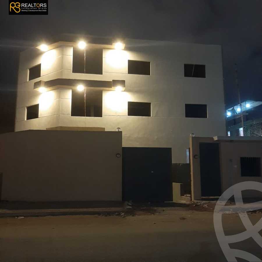 https://aqarmap.com.eg/ar/listing/5600575-for-sale-cairo-6th-of-october-el-mantqa-el-snaaaya-industrial-zone-6