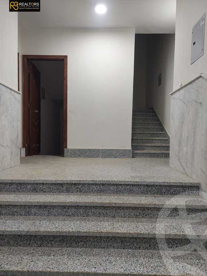 https://aqarmap.com.eg/en/listing/5631320-for-sale-cairo-6th-of-october-el-tawsaat-el-shamalya-lhy-300