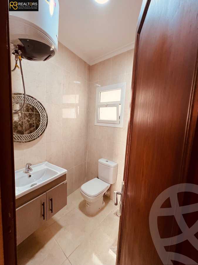 https://aqarmap.com.eg/en/listing/5656917-for-sale-cairo-6th-of-october-el-tawsaat-el-shamalya-hy-2000-qt