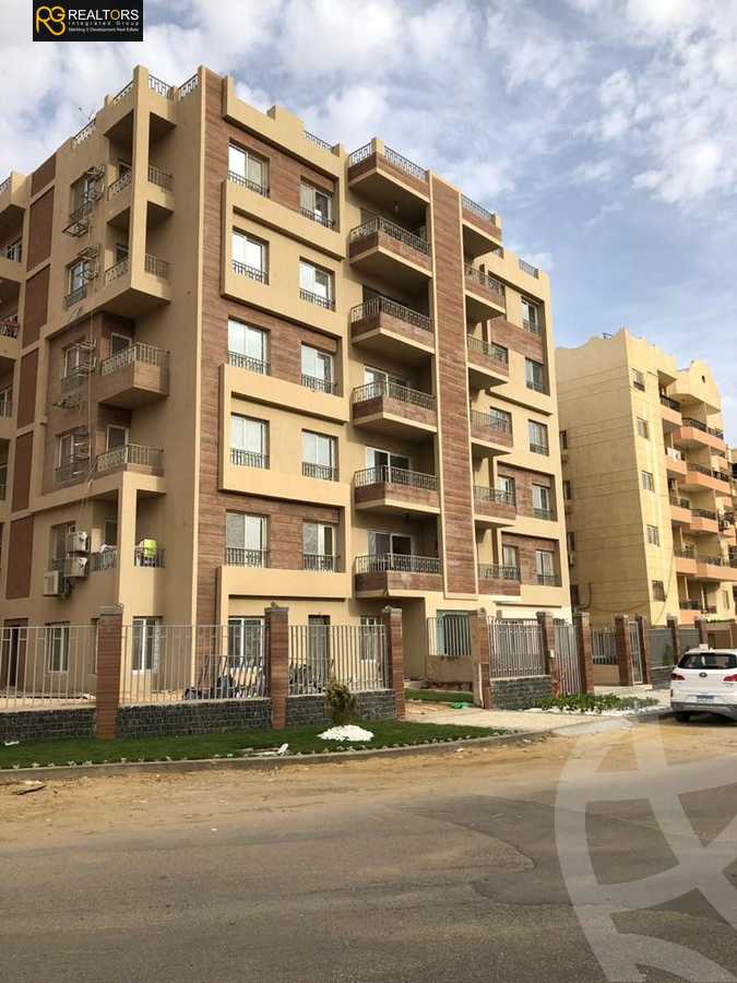 https://aqarmap.com.eg/en/listing/5656964-for-sale-cairo-6th-of-october-compounds-dream-land-flower-resort