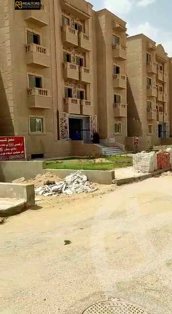 https://aqarmap.com.eg/en/listing/5656973-for-sale-cairo-6th-of-october-compounds-dream-land-flower-resort