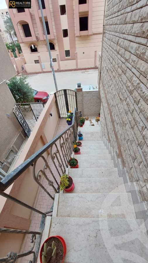 https://aqarmap.com.eg/en/listing/5658169-for-sale-cairo-6th-of-october-el-ahyaa-neighborhood-3rd-no-8-st