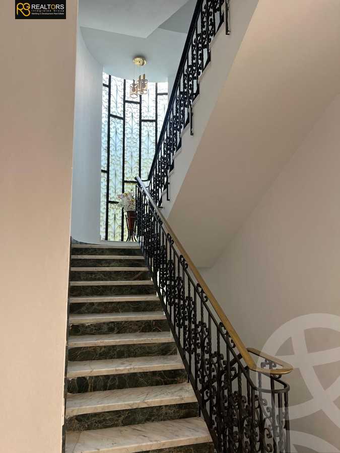 https://aqarmap.com.eg/ar/listing/5658248-for-sale-cairo-6th-of-october-compounds-mena-garden-city