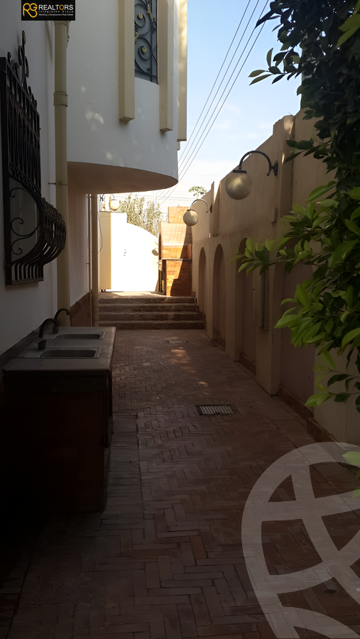 https://aqarmap.com.eg/en/listing/5658494-for-sale-cairo-el-sheikh-zayed-city-alex-cairo-desert-road
