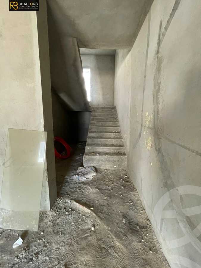 https://aqarmap.com.eg/en/listing/5661623-for-sale-cairo-el-sheikh-zayed-city-compounds-zayed-regency