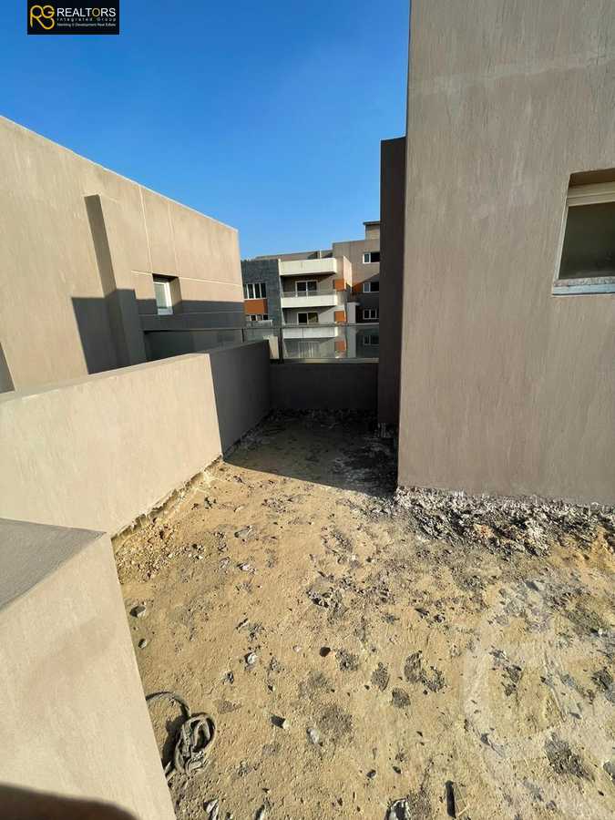 https://aqarmap.com.eg/en/listing/5661623-for-sale-cairo-el-sheikh-zayed-city-compounds-zayed-regency