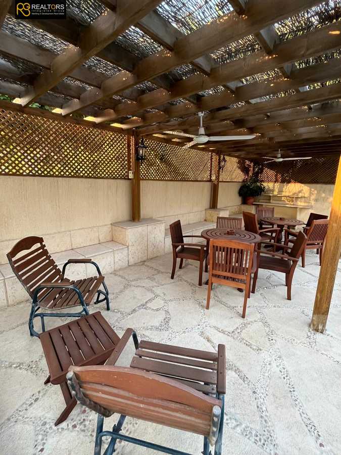 https://aqarmap.com.eg/ar/listing/5674348-for-sale-cairo-6th-of-october-compounds-mena-garden-city