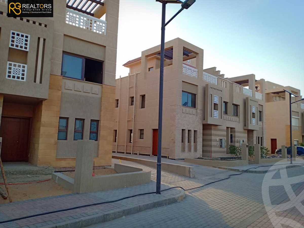 https://aqarmap.com.eg/en/listing/5677647-for-sale-cairo-el-sheikh-zayed-city-lshykh-zyd-ljdyd-solimar-green-4-compound