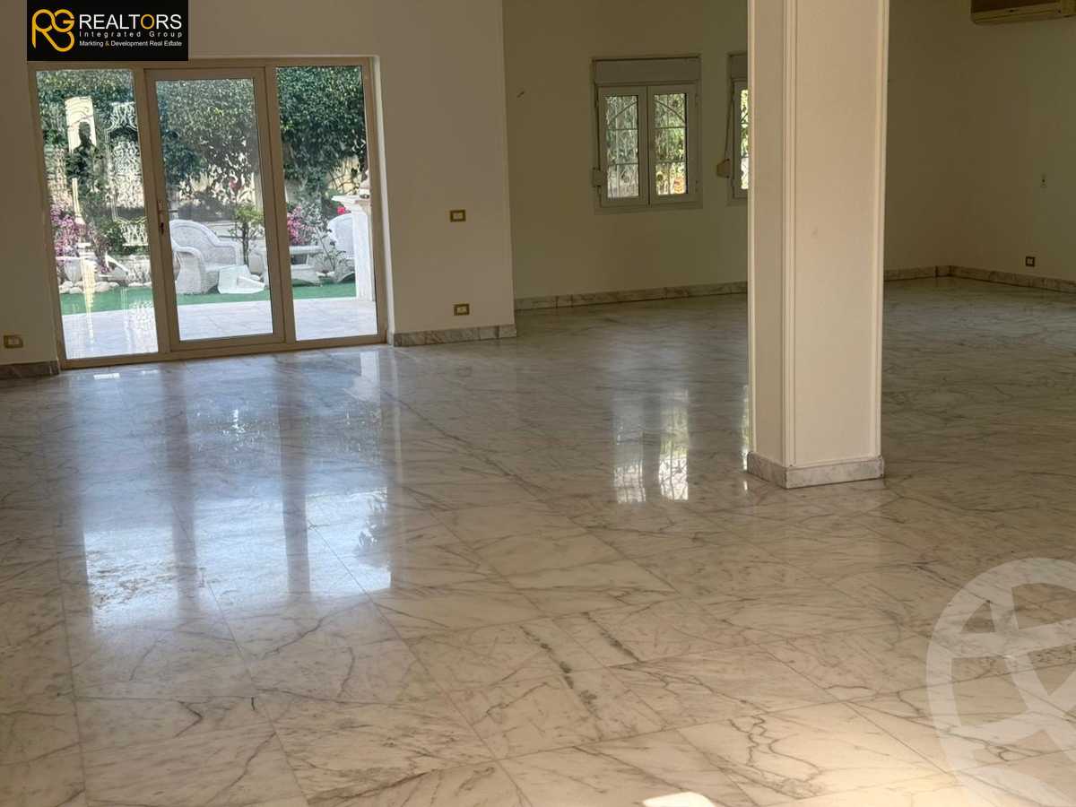 https://aqarmap.com.eg/ar/listing/5677659-for-sale-cairo-el-sheikh-zayed-city-compounds-royal-city