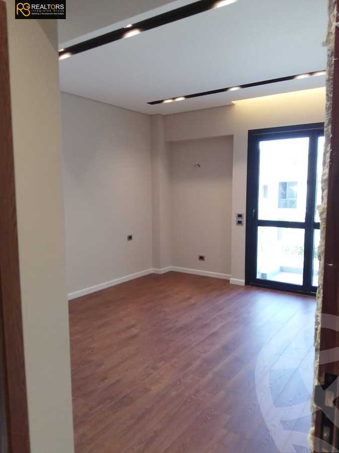 https://aqarmap.com.eg/en/listing/5677695-for-sale-cairo-el-sheikh-zayed-city-compounds-el-patio-zahraa