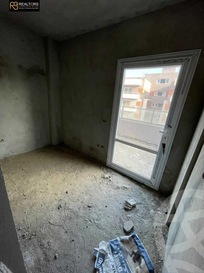 https://aqarmap.com.eg/ar/listing/5677770-for-sale-cairo-el-sheikh-zayed-city-compounds-zayed-regency