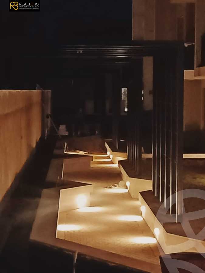 https://aqarmap.com.eg/en/listing/5677843-for-sale-cairo-el-sheikh-zayed-city-alex-cairo-desert-road