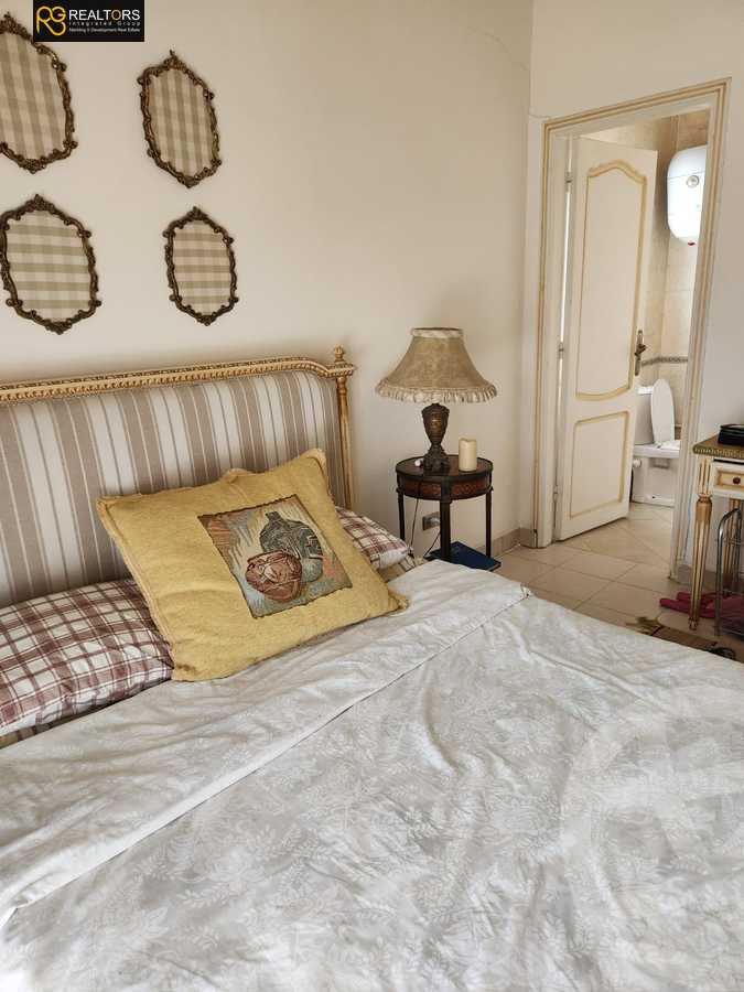 https://aqarmap.com.eg/ar/listing/5677922-for-sale-cairo-el-sheikh-zayed-city-lshykh-zyd-ljdyd-el-reef-el-oroby