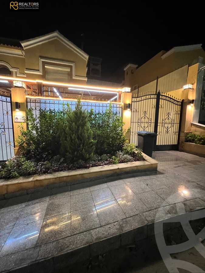https://aqarmap.com.eg/ar/listing/5678062-for-sale-cairo-el-sheikh-zayed-city-compounds-el-khamayel