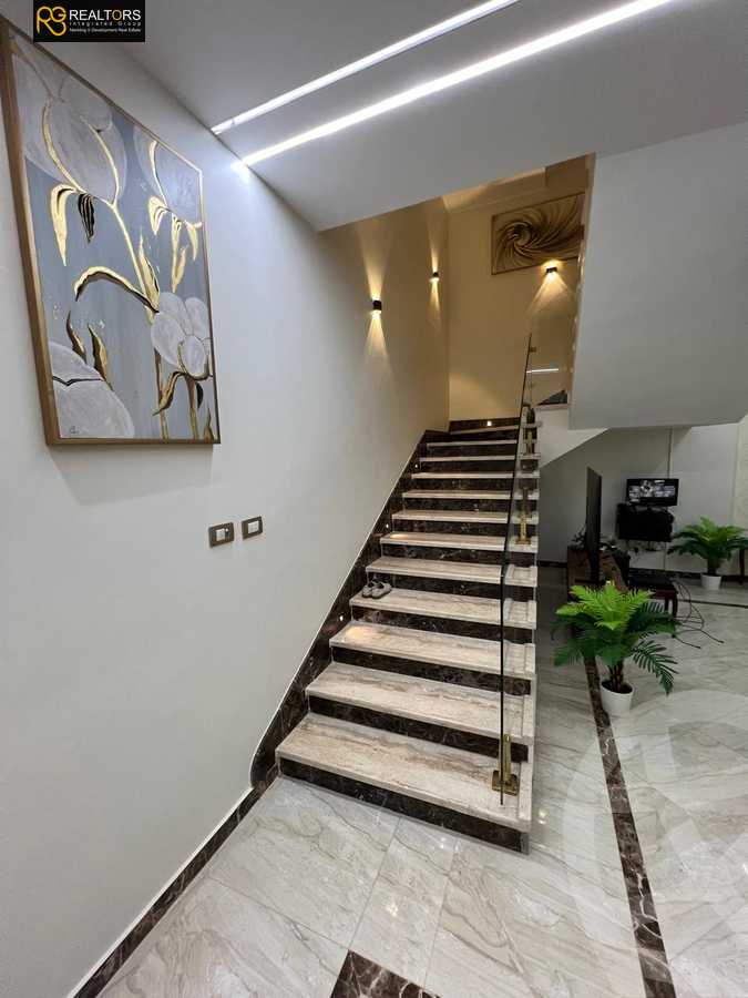 https://aqarmap.com.eg/ar/listing/5678062-for-sale-cairo-el-sheikh-zayed-city-compounds-el-khamayel
