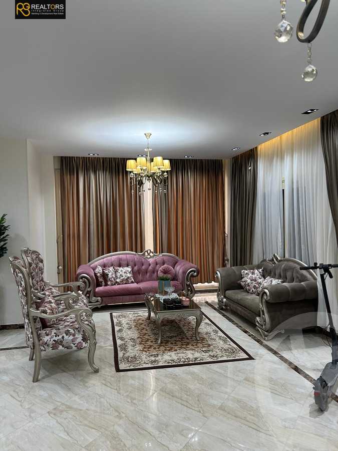https://aqarmap.com.eg/ar/listing/5678062-for-sale-cairo-el-sheikh-zayed-city-compounds-el-khamayel