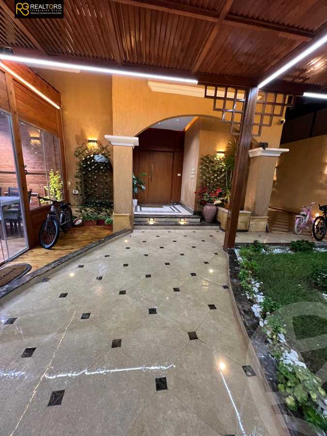 https://aqarmap.com.eg/ar/listing/5678062-for-sale-cairo-el-sheikh-zayed-city-compounds-el-khamayel