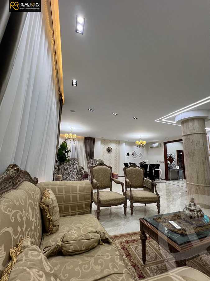 https://aqarmap.com.eg/ar/listing/5678062-for-sale-cairo-el-sheikh-zayed-city-compounds-el-khamayel