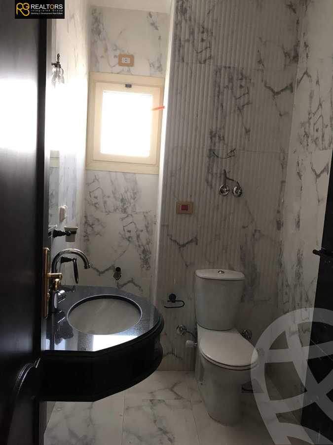 https://aqarmap.com.eg/en/listing/5686412-for-rent-cairo-el-sheikh-zayed-city-compounds-royal-city