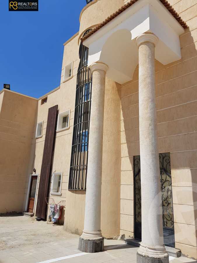 https://aqarmap.com.eg/ar/listing/5713312-for-sale-cairo-el-sheikh-zayed-city-lshykh-zyd-ljdyd-el-reef-el-oroby