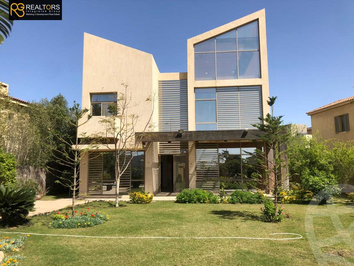 https://aqarmap.com.eg/ar/listing/5713642-for-sale-cairo-el-sheikh-zayed-city-compounds-kmbwnd-ljry-swdyk