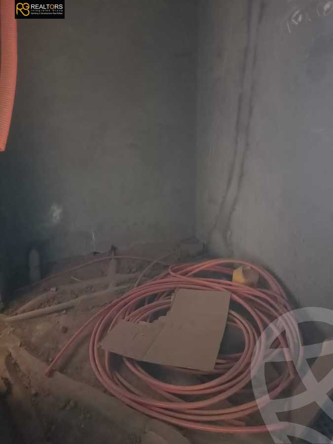 https://aqarmap.com.eg/ar/listing/5713793-for-sale-cairo-el-sheikh-zayed-city-compounds-jeera