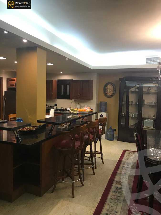https://aqarmap.com.eg/en/listing/5713848-for-sale-cairo-el-sheikh-zayed-city-compounds-royal-city