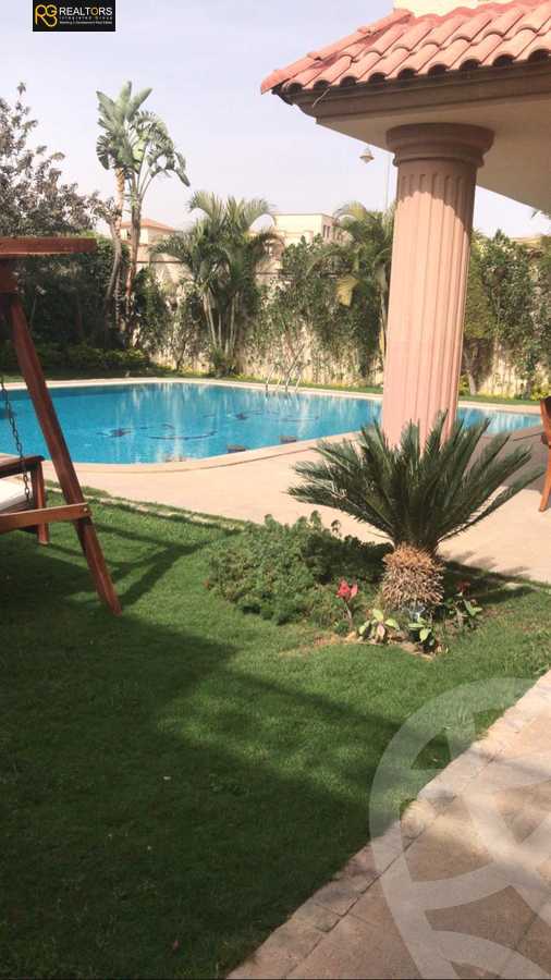 https://aqarmap.com.eg/en/listing/5713848-for-sale-cairo-el-sheikh-zayed-city-compounds-royal-city