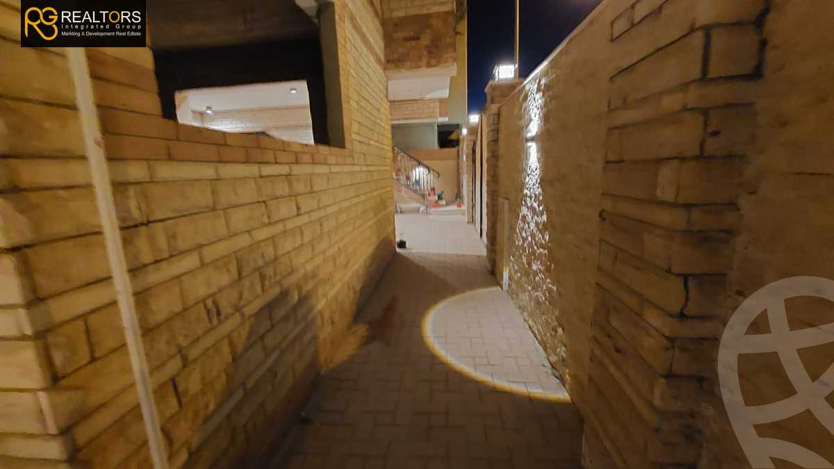 https://aqarmap.com.eg/en/listing/5720397-for-sale-cairo-6th-of-october-el-ahyaa-neighborhood-3rd-al-hay-al-thalith-st