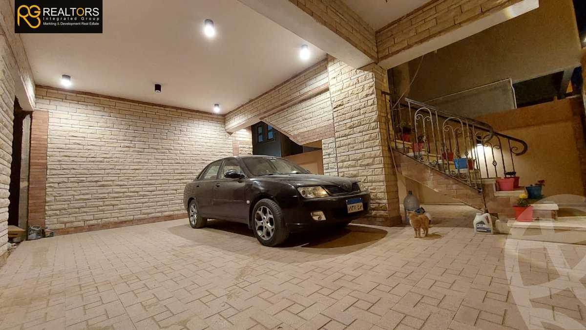 https://aqarmap.com.eg/en/listing/5720397-for-sale-cairo-6th-of-october-el-ahyaa-neighborhood-3rd-al-hay-al-thalith-st