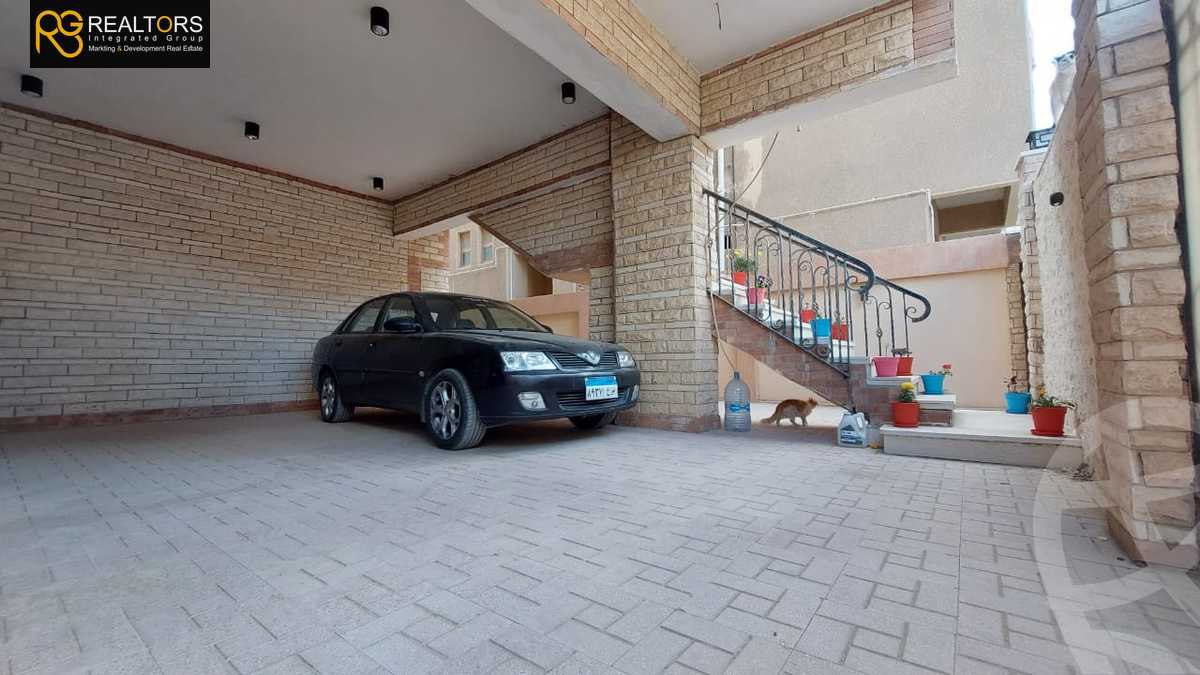 https://aqarmap.com.eg/en/listing/5720397-for-sale-cairo-6th-of-october-el-ahyaa-neighborhood-3rd-al-hay-al-thalith-st