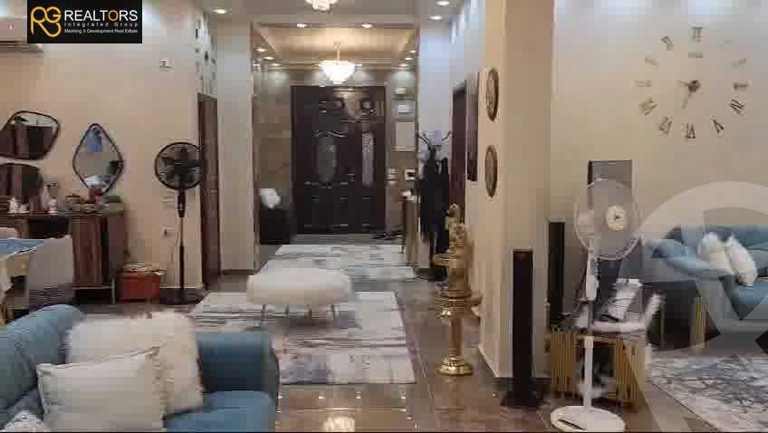 https://aqarmap.com.eg/en/listing/5722747-for-sale-cairo-6th-of-october-compounds-grand-heights